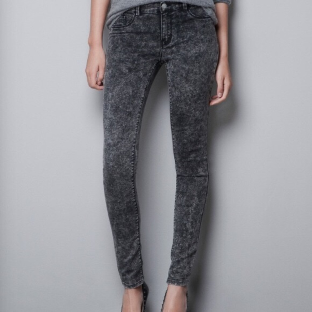 Zara Woman Black Acid Wash Skinny Jeans Size 6